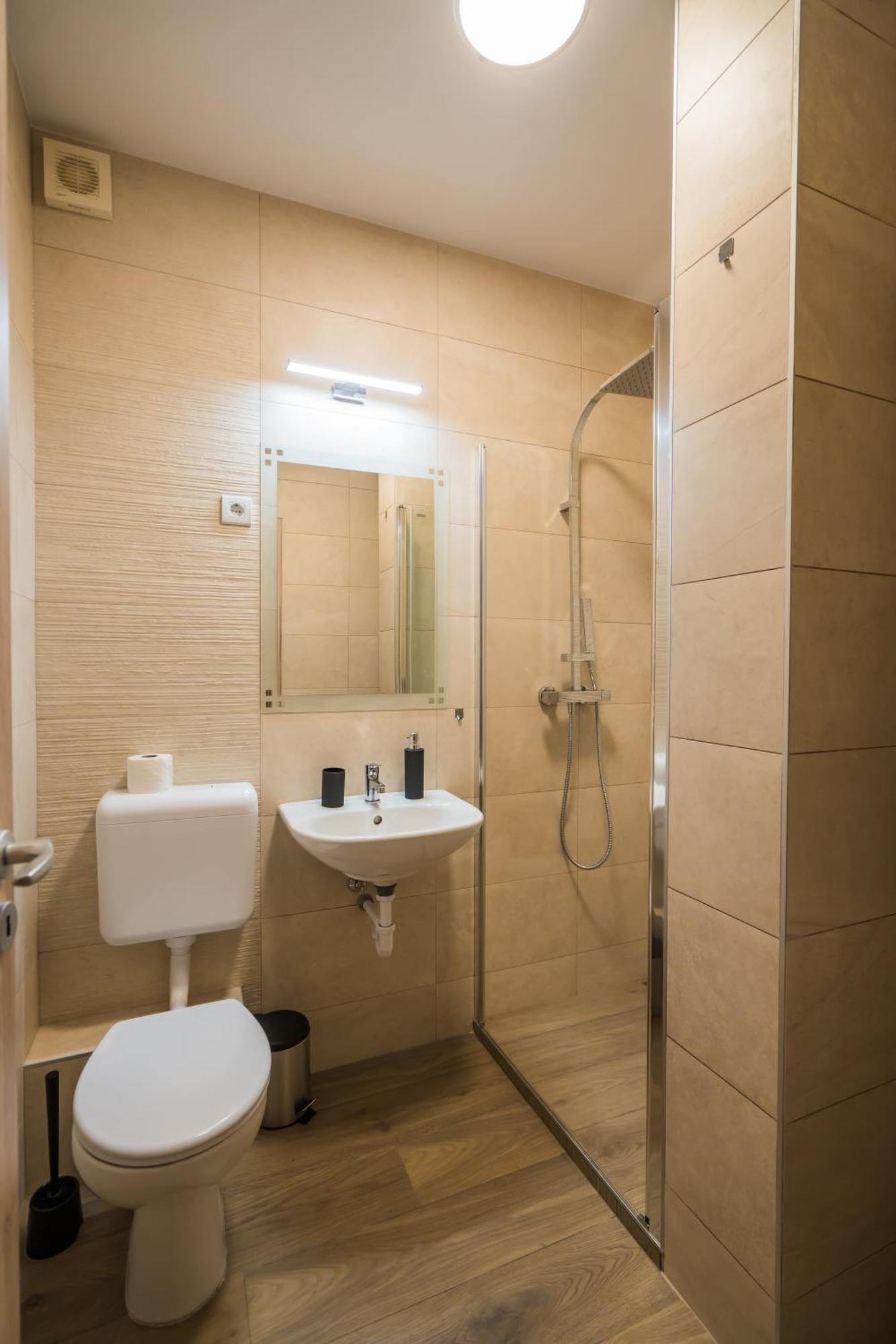 Plazs Home Apartman Сиофок Екстериор снимка
